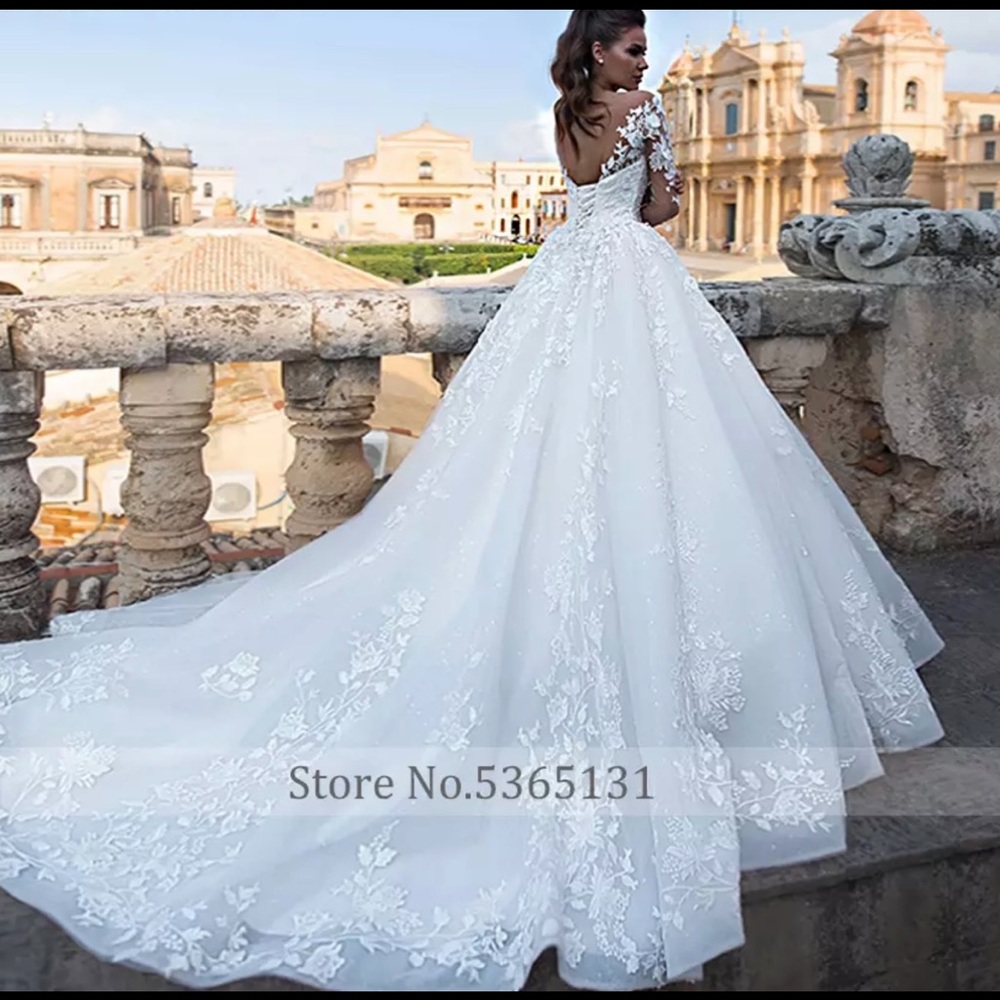 Brand-New Wedding Dress Size 14